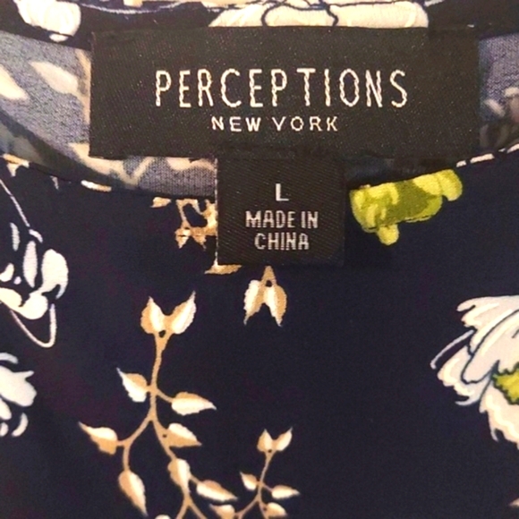 Perceptions New York brand. NWT Black floral print dress. Comes with belt🌷🌻 - Picture 4 of 9